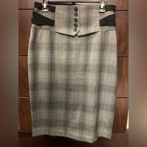 Worthington gray plaid skirt.
